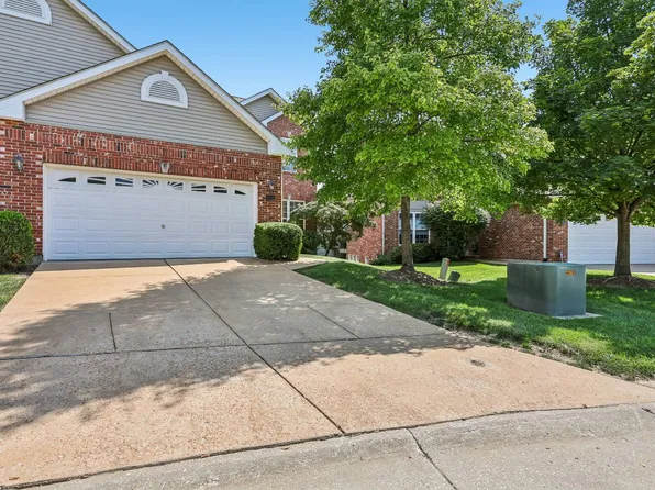 9412 Natalie Cir, Saint Louis, MO 63132