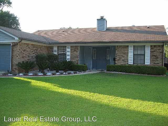 1st image of 2374 Peachtree Dr