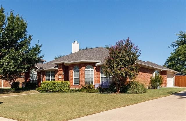 1st image of 441 Parkshire Dr