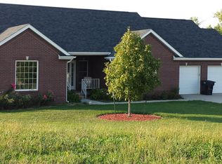 805 Fairway Ct, Crete, NE 68333