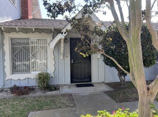 668 Center St #B, Costa Mesa, CA 92627