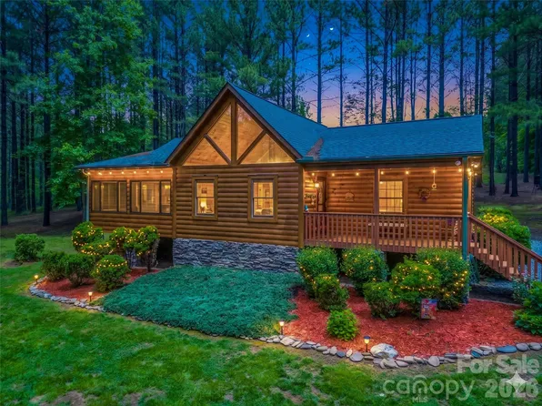 442 Whitestone Cir, Union Mills, NC 28167