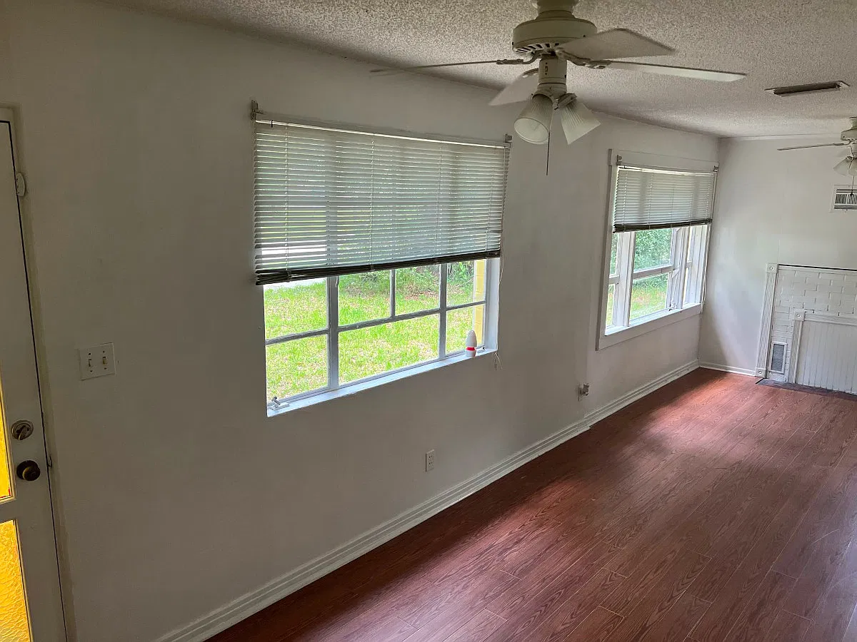 3 bed, 1269 sqft, $1,800 — Photo 2