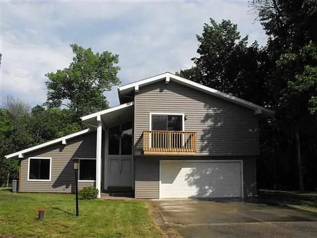 2324 S Stonebridge Rd photo 1