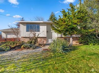 331 4th St NE, East Wenatchee, WA