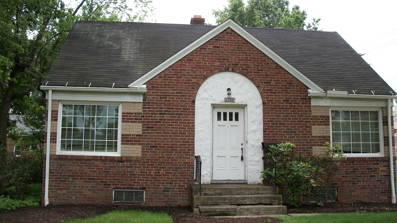 1320 Falls Ave photo 1