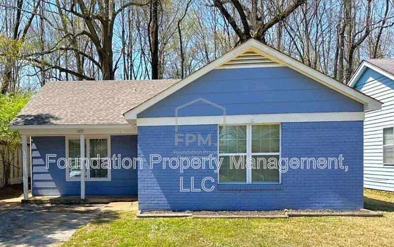 4 bed, 2.0 bath, 1322 sqft, $1,195 — Photo 1