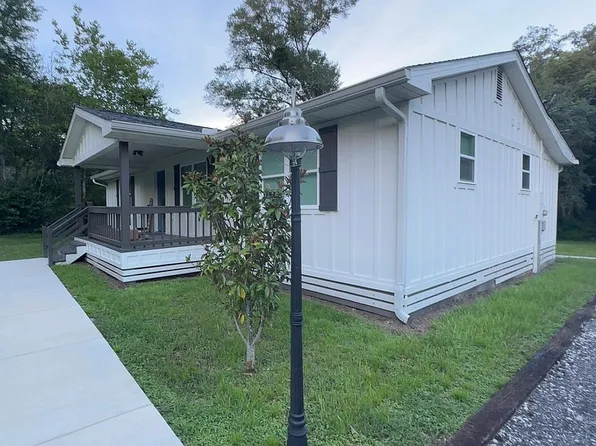 12546 Main St, Elberta, AL 36530