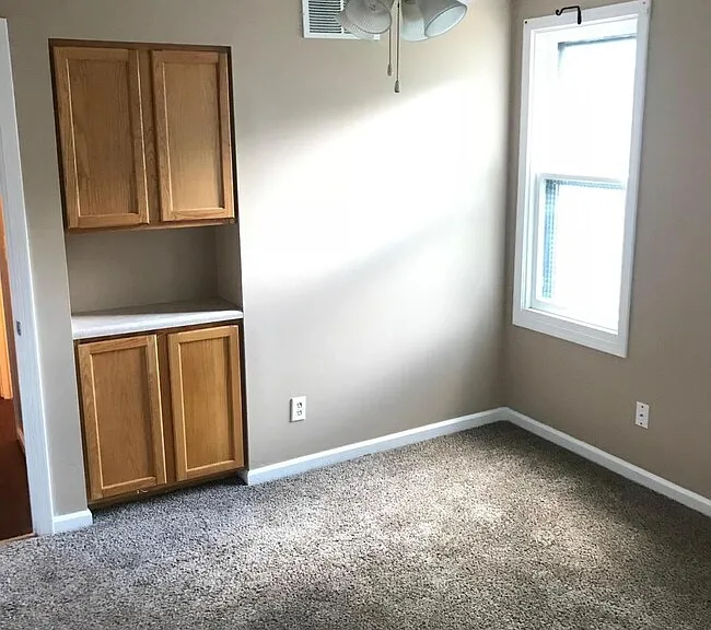 738-740 McCourtie St #738 — Photo 11