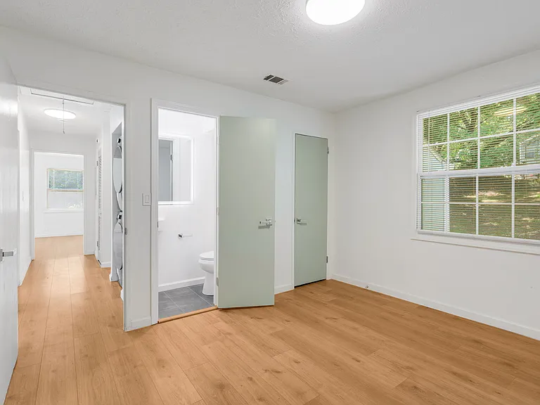 1777 Cahoon St SW — Photo 5