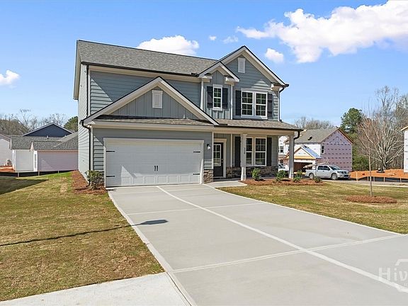 2nd image of 528 Lillian Way