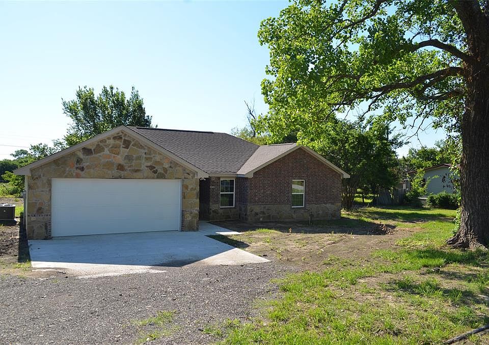 1st image of 213 Beavers Dr