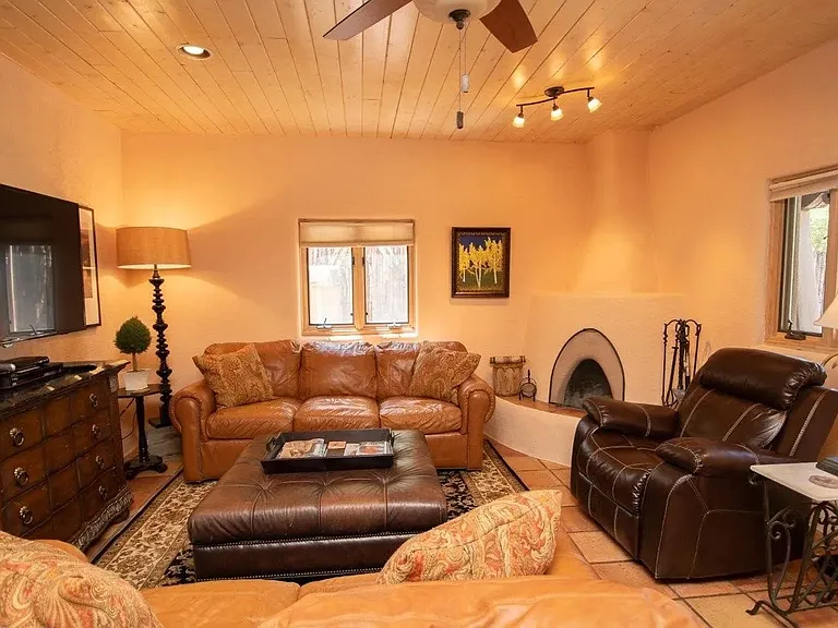 401 Camino De La Placita — Photo 4