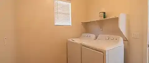 2043 S Starling Dr — Photo 16