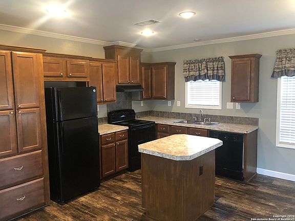 3rd image of 103 AMBER VALLEY ST