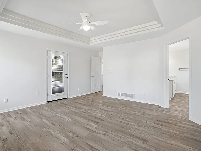3604 Chatham Dr — Photo 29