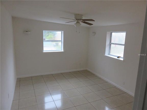 5th image of 1430 Oak Dr