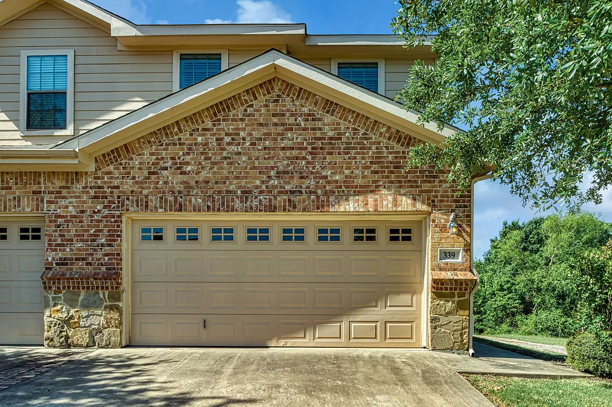Building Photo - 339 Orbit Dr