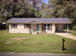 68 Mimosa St, Crawfordville, FL 32327