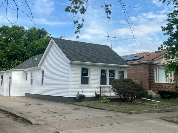 13709 S School St, Riverdale, IL 60827