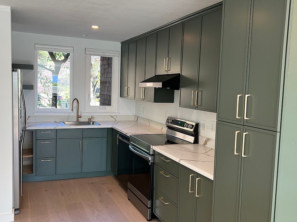 1st image of 232 Bay Vista Cir