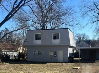 732 E Adams St, Belleville, IL 62220