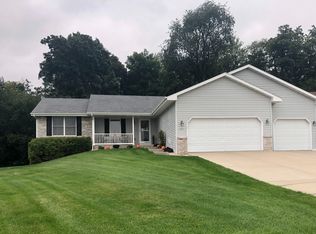4417 White Oak Dr, Janesville, WI 53546