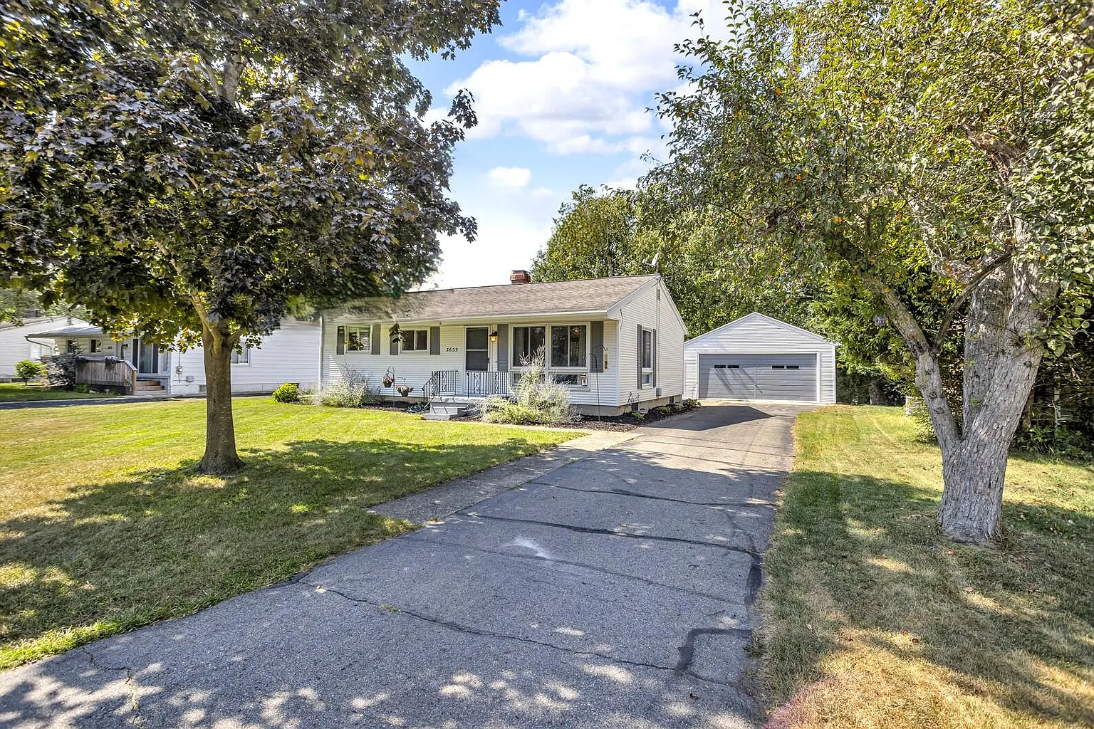 3635 Roosevelt Cir photo 1