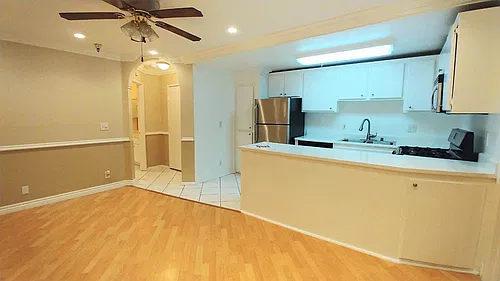 Floor plan 208