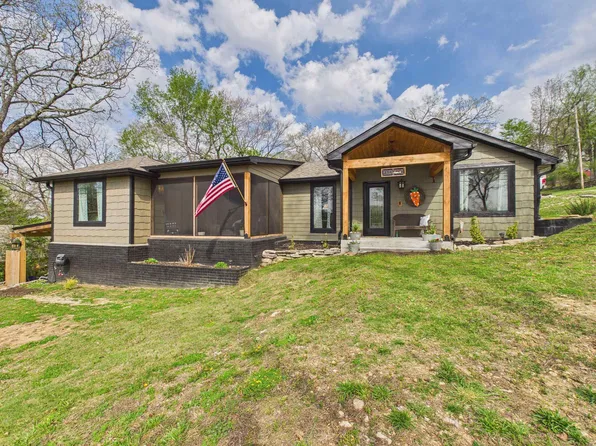 433 Combs Ave, Cotter, AR 72626
