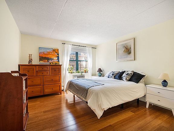 5th image of 1919 Madison Ave APT 423