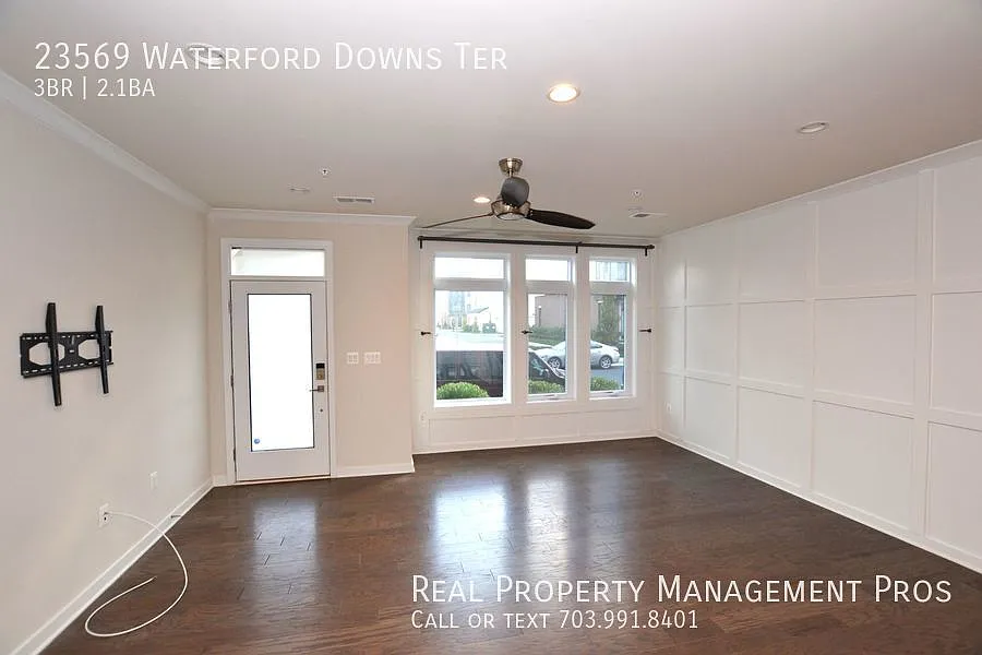 Building Photo - 23569 Waterford Downs Ter
