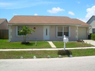 5416 Twin Oakes Rd, Lake Worth, FL 33463