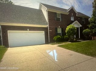 4521 Cherry Forest Cir, Louisville, KY 40245