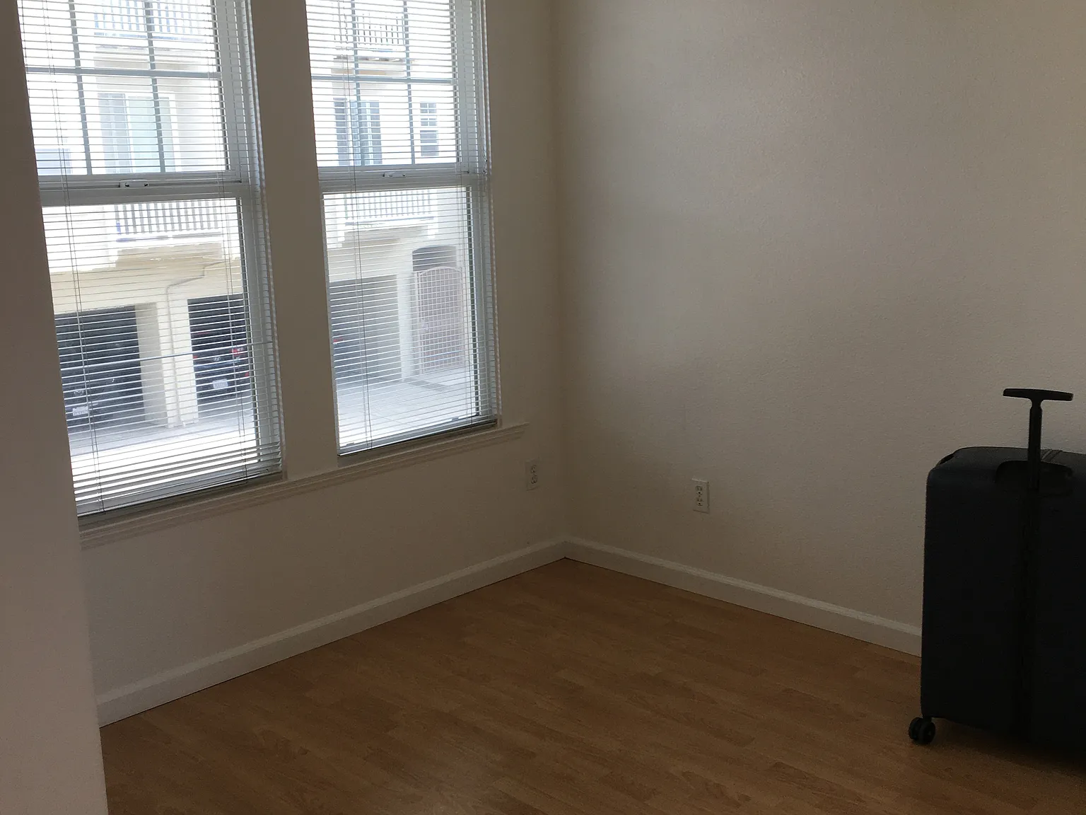 Studio, 345 sqft, $2,000 — Photo 4