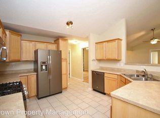 711 Wheatfield Rd, O'Fallon, IL 62269