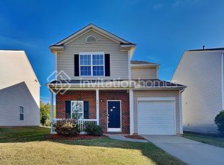 3617 Charterhall Ln, Charlotte, NC 28215