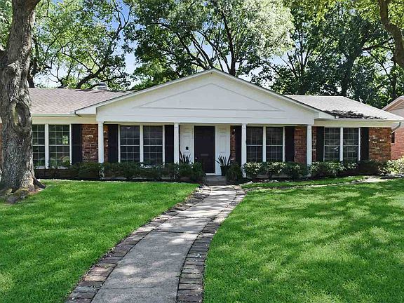 3rd image of 4615 Galewood Ln