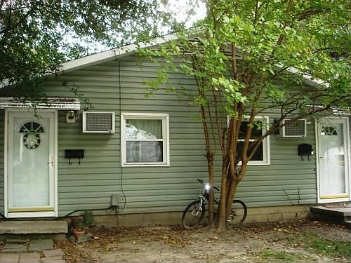 2nd image of 2707 Lawndale Ave #A