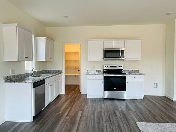 3rd image of 10348 Rosegreen Ln