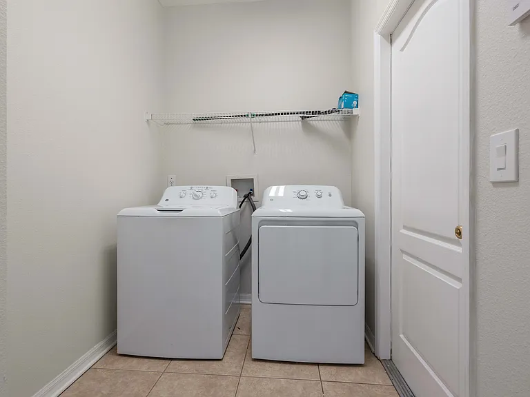 11611 Jordans Landing Ct — Photo 49