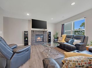 10270 Goodview Cir S, Cottage Grove, MN 55016