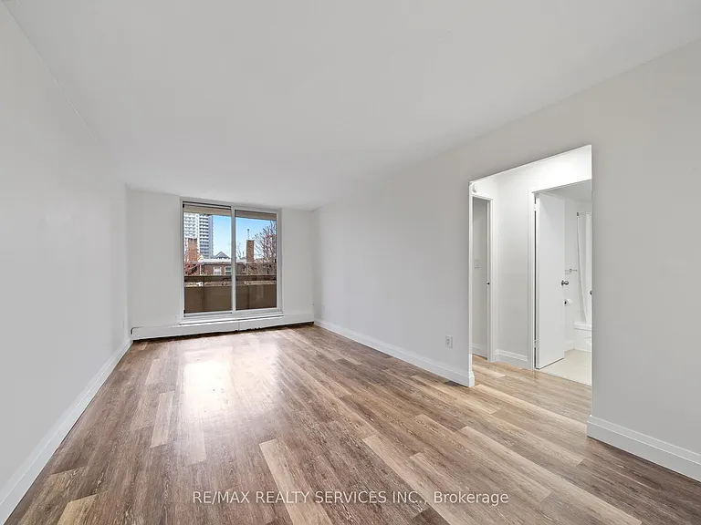 223 Jackson St W #1104 — Photo 3