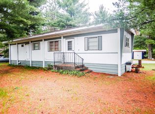 W10892 Lilac Ln, Crivitz, WI 54114
