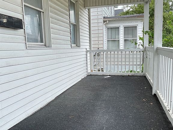 3rd image of 428 E 19th St #2