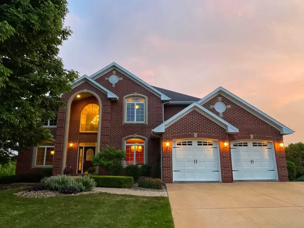 1054 Barbaralee Dr, Dubuque, IA 52003