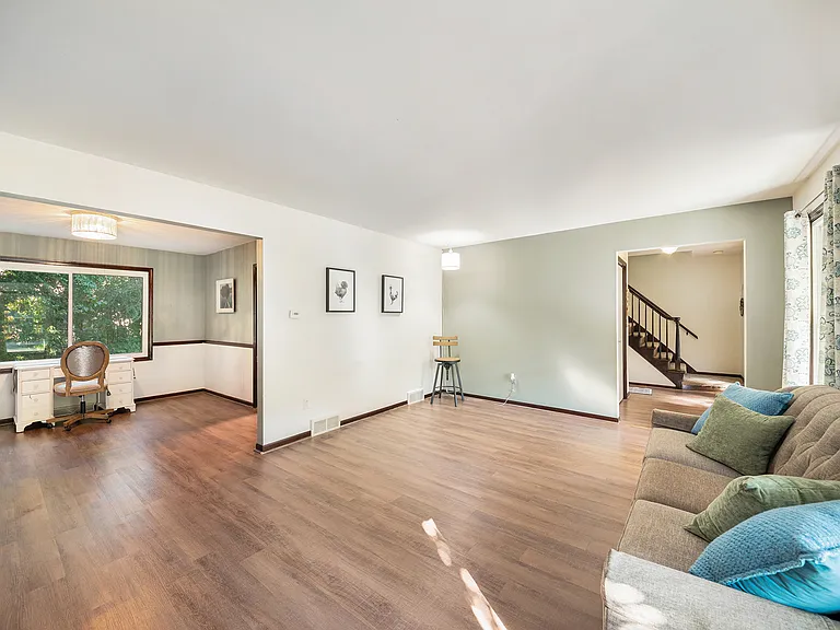 2205 Highlander Dr SE — Photo 4