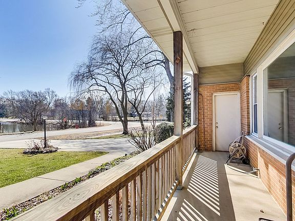5th image of 400 Hillcrest Dr