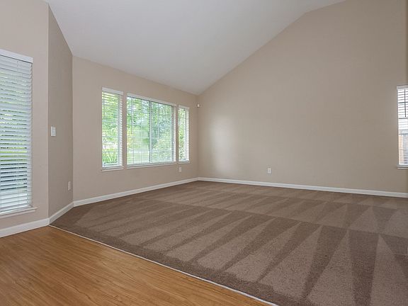4th image of 434 Britannia Dr