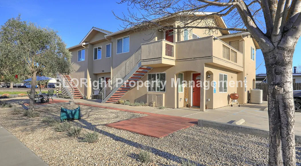 2 bed, 2.0 bath, $2,000 — Photo 1